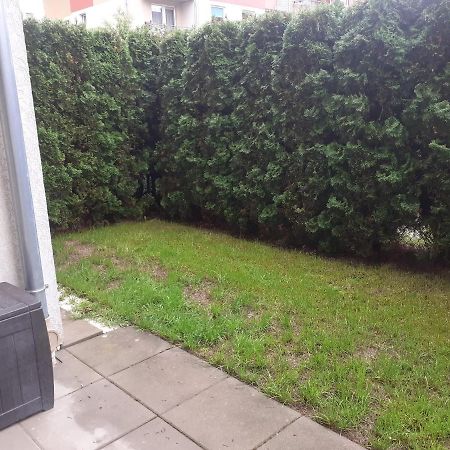 Sloneczny Apartament Z Malym Ogrodkiem Wejherowo Exterior photo