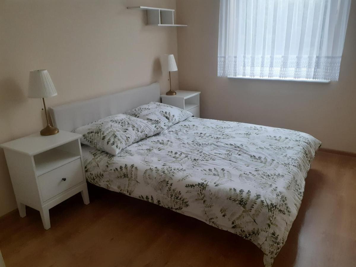 Sloneczny Apartament Z Malym Ogrodkiem Wejherowo Exterior photo