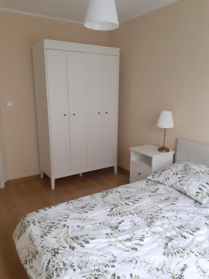 Sloneczny Apartament Z Malym Ogrodkiem Wejherowo Exterior photo