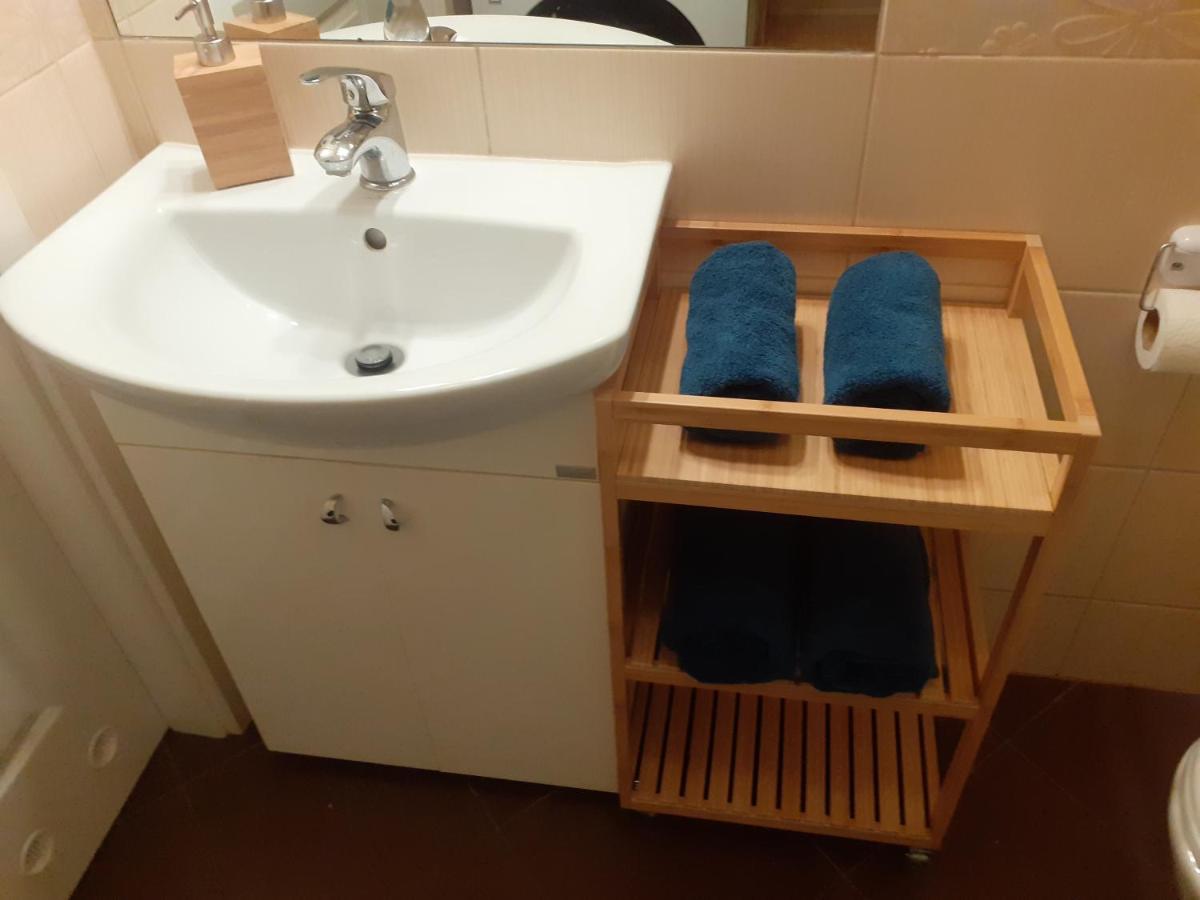 Sloneczny Apartament Z Malym Ogrodkiem Wejherowo Exterior photo